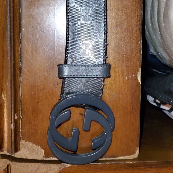 Gucci belt - Picture 1 of 2
